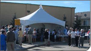 MQ1020 Sales Tent being used at the Farmers market by several customers